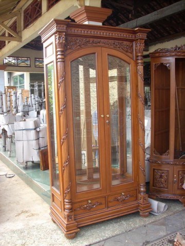 Lemari Pajangan 2 Pintu
