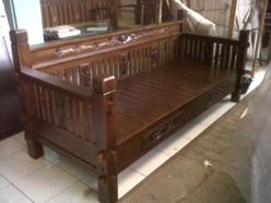 Bale Bale Kayu Jati Tua