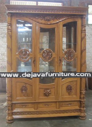 Lemari Pajangan 3 Pintu