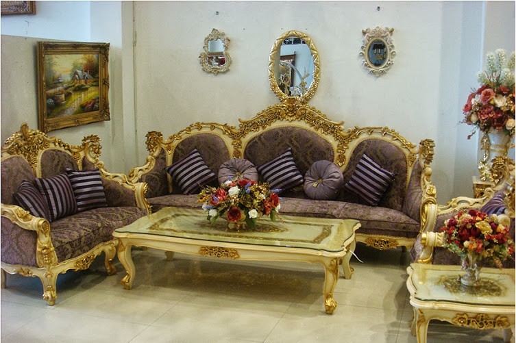 Queen Sofa Set
