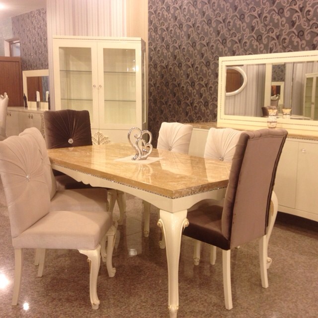 MInimalis Diningroom Set