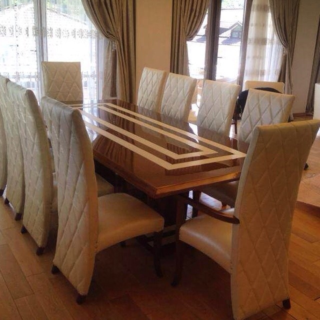 Flat Dining Room Set