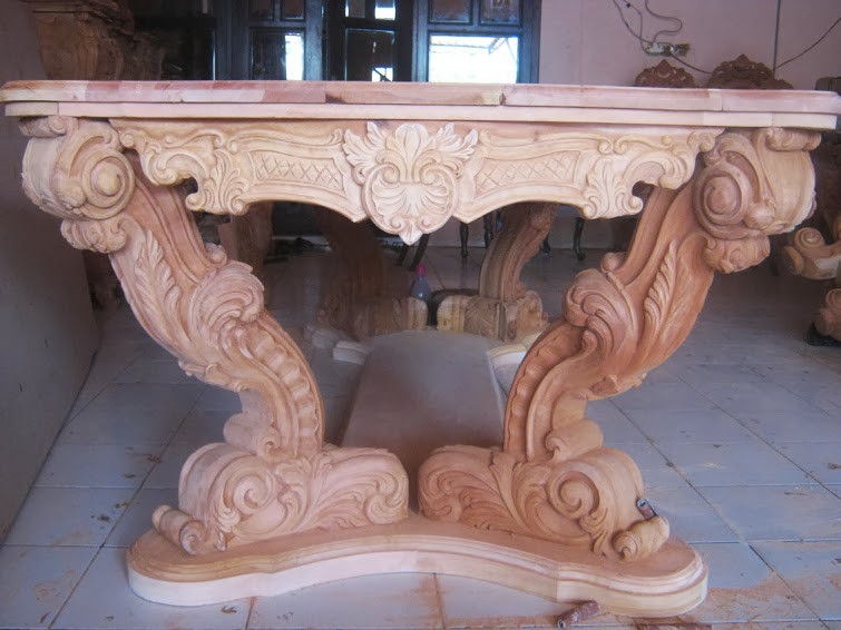 Unfinished Classic Furniture Grape carved table Indonesia 
