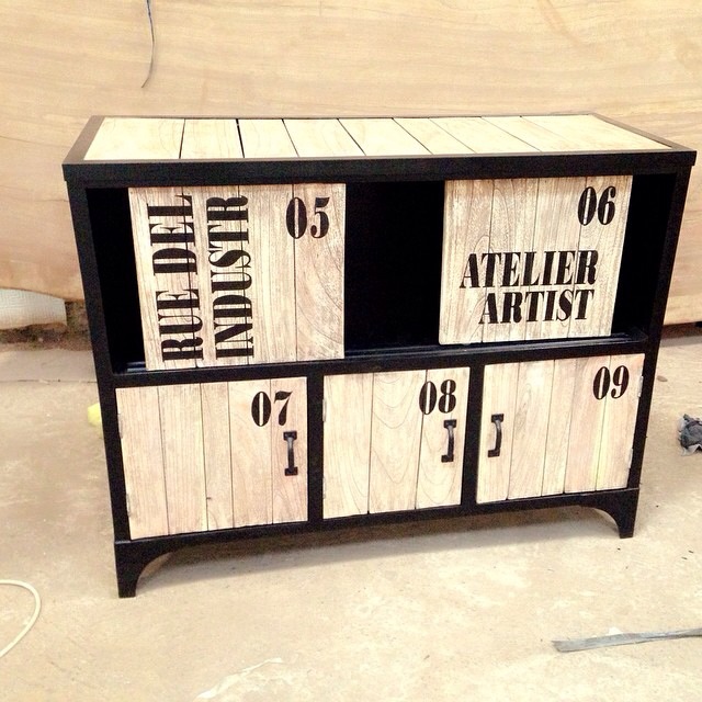 Atelier Industrial Buffet 