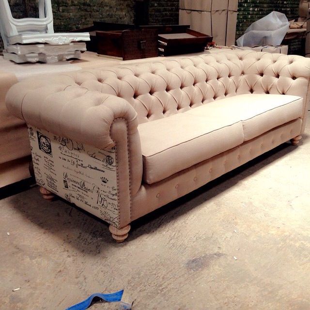 American Style Sofa Script