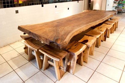 Suar_Dining_Table